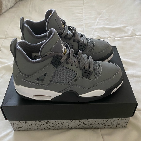 Cool Grey 4’s - Picture 3 of 5